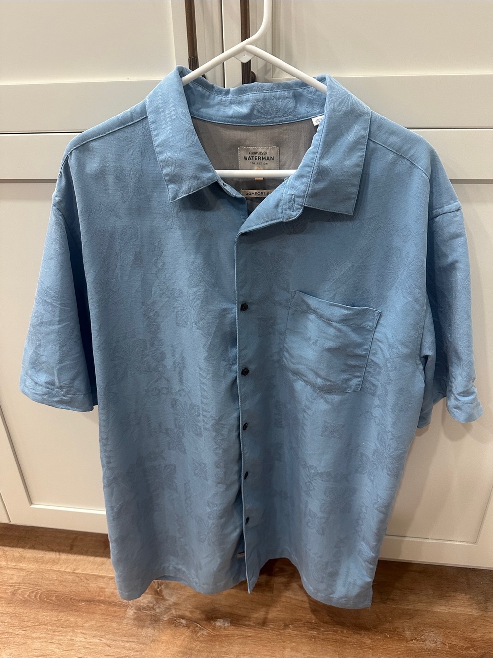 Quicksilver Waterman Men's Light Blue Short-Sleeve Button-Down Shirt XL